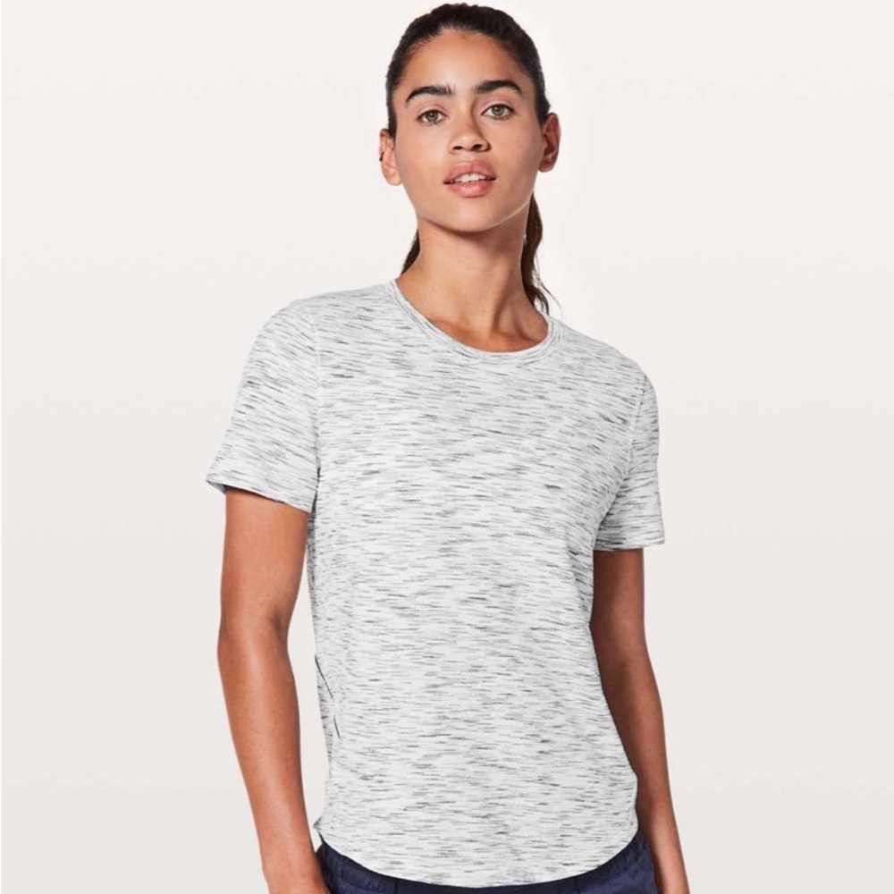 Lululemon beat the heat short sleeve tiger space dye black white size 6